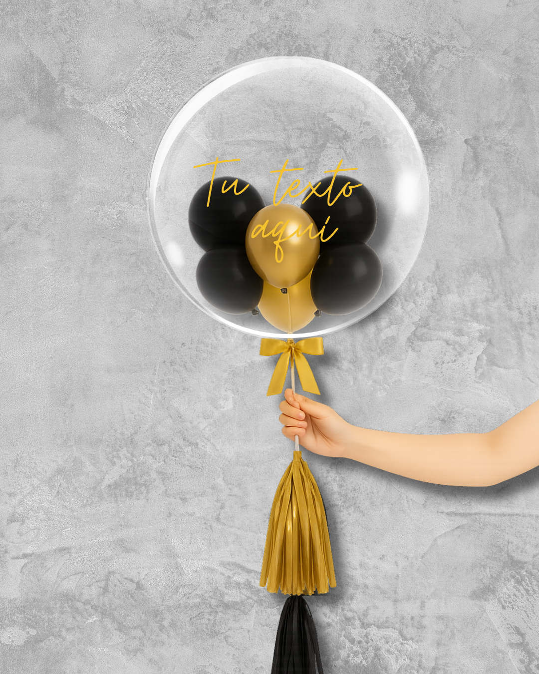 Globo burbuja con globos negros y dorados